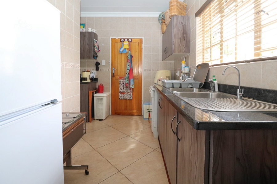 3 Bedroom Property for Sale in Flimieda North West